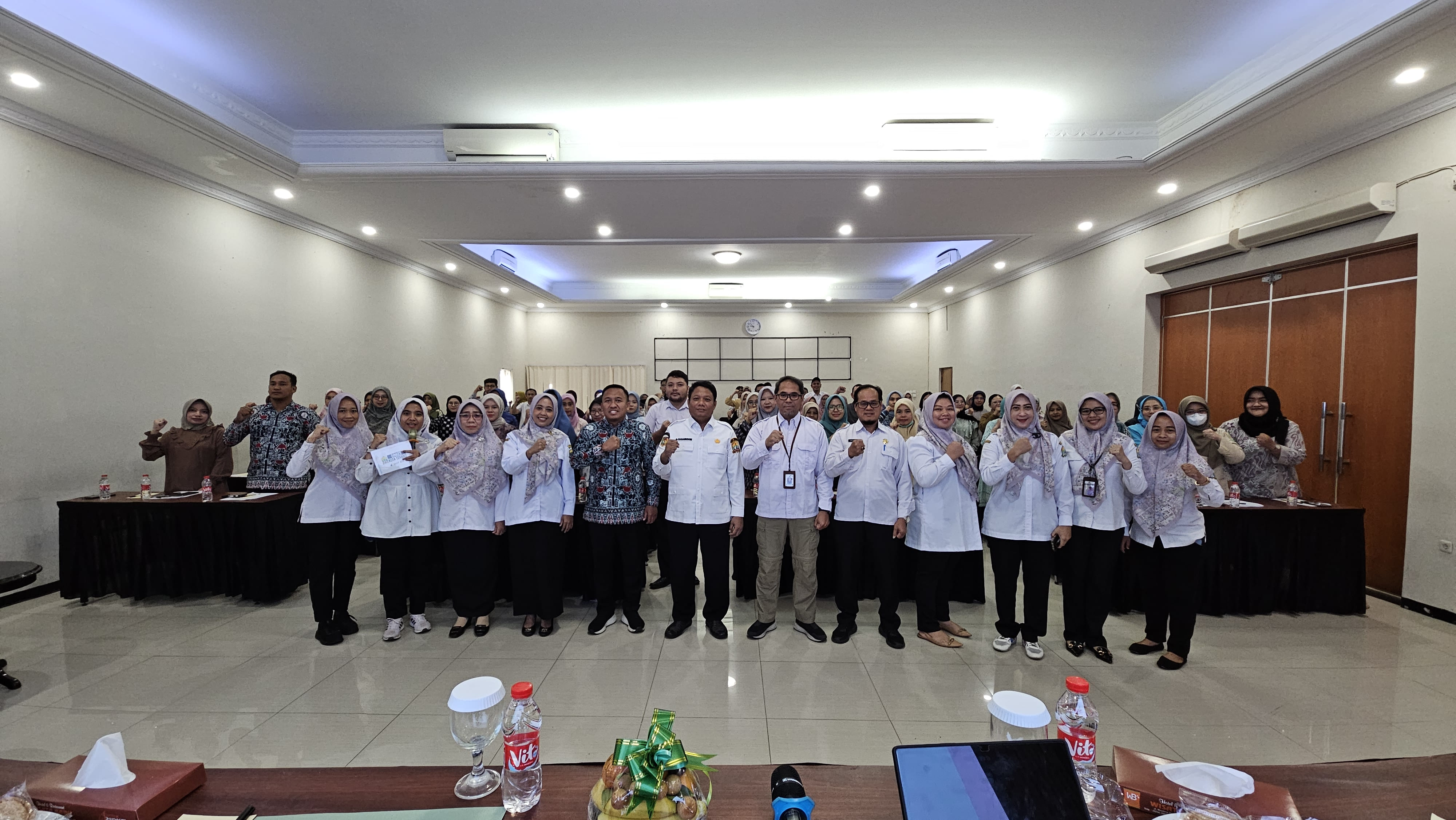 Bimbingan Teknis Kefarmasian untuk Peningkatan Kompetensi Penanggung Jawab Sarana Kefarmasian