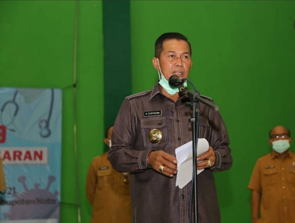 VAKSINASI MASSAL COVID 19 KOTA SERANG, Masyarakat Kota serang antusias mengikuti Vaksin