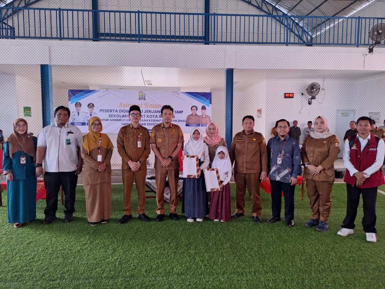 Pemeriksaan Kesehatan Mata bagi PKG Sekolah Rakyat